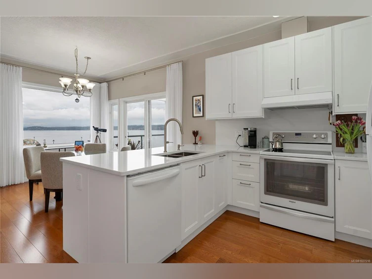 308-1350 S Island Highway, Campbell River, BC, V9W 1B7