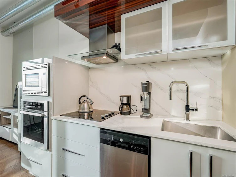 530-1029 View Street, Victoria, BC, V8V 0C9 - 9