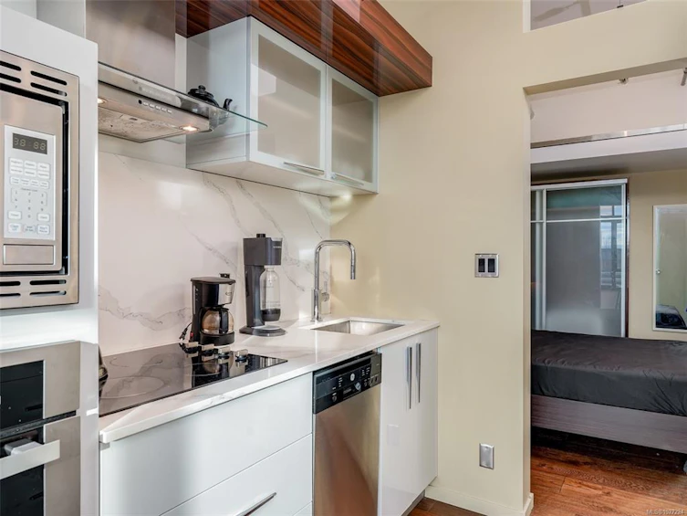 530-1029 View Street, Victoria, BC, V8V 0C9 - 11