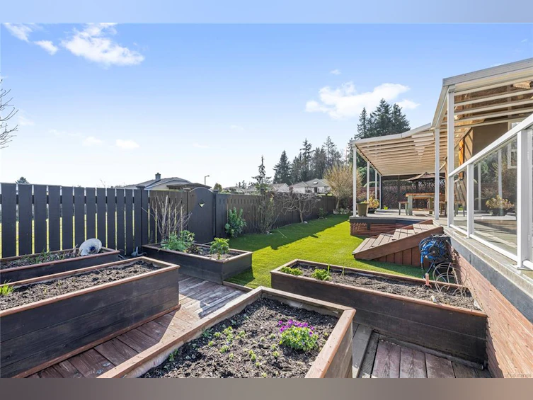 500 Muirfield Close, Qualicum Beach, BC, V9K 2J9 - 53