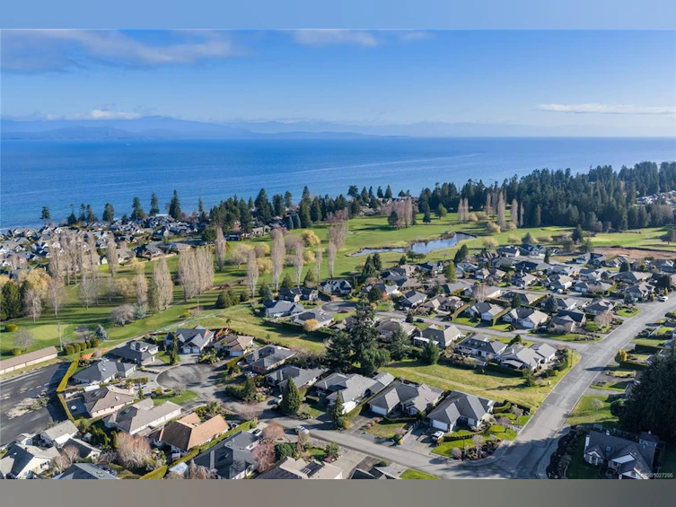 500 Muirfield Close, Qualicum Beach, BC, V9K 2J9 - 61