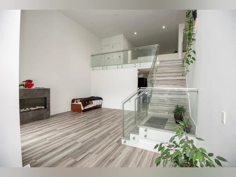 146 Cadillac Avenue, Saanich, BC, V8Z 1T6 - 3