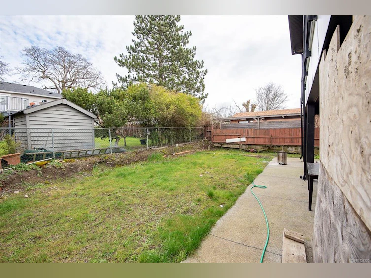 146 Cadillac Avenue, Saanich, BC, V8Z 1T6 - 58