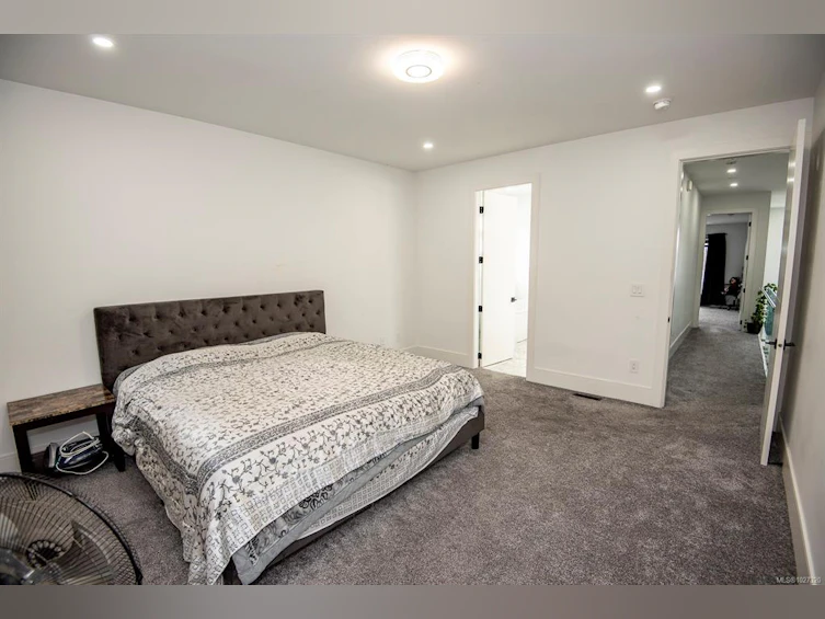 146 Cadillac Avenue, Saanich, BC, V8Z 1T6 - 27