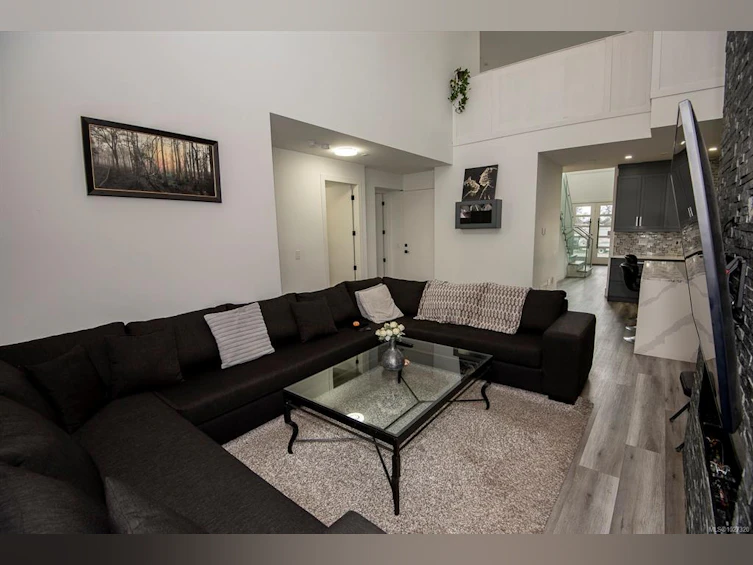 146 Cadillac Avenue, Saanich, BC, V8Z 1T6 - 14