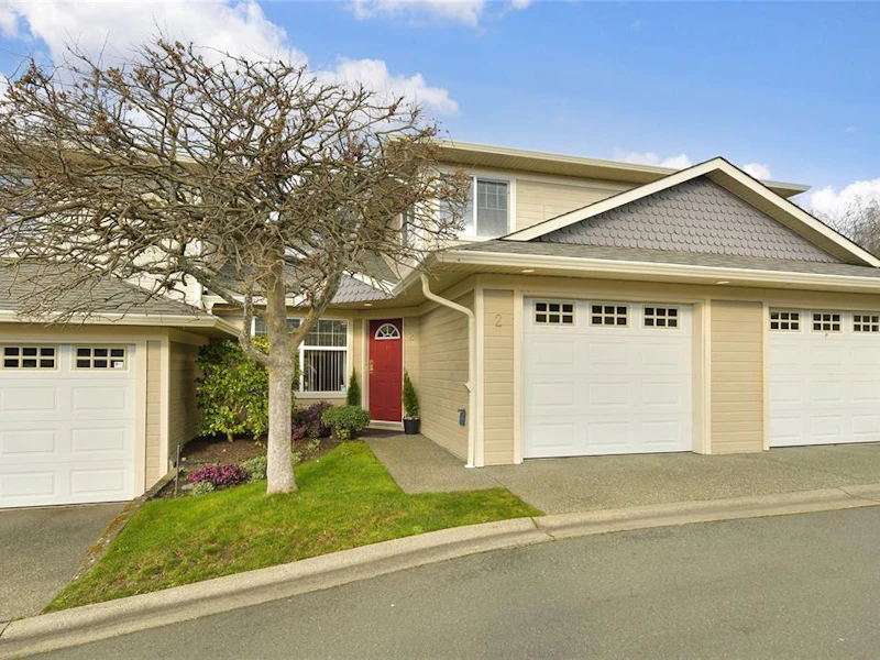 2 - 4383 Torquay Drive, Saanich BC V8N 3L3