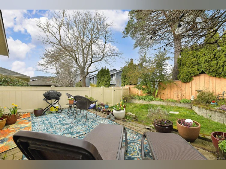 2-4383 Torquay Drive, Saanich, BC, V8N 3L3 - 17