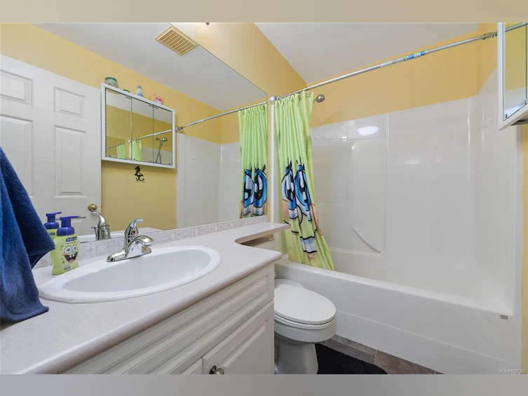 2-4383 Torquay Drive, Saanich, BC, V8N 3L3 - 32