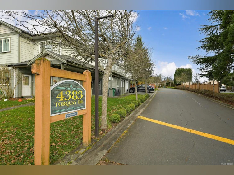 2-4383 Torquay Drive, Saanich, BC, V8N 3L3 - 42