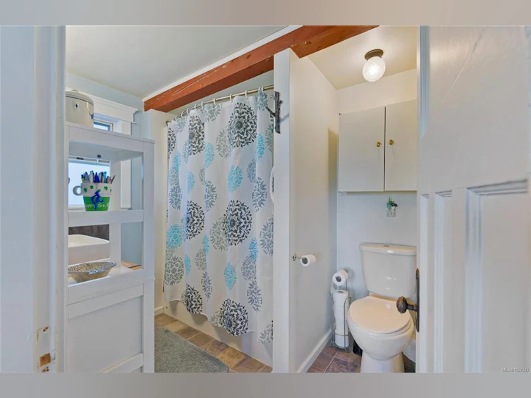375 Howard Avenue, Nanaimo, BC, V9R 3R8 - 17