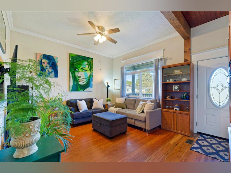 375 Howard Avenue, Nanaimo, BC, V9R 3R8 - 4