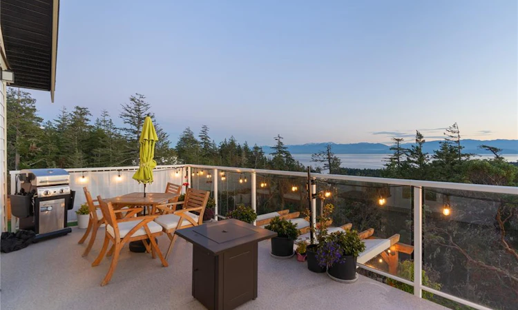 D-5280 East Sooke Road
