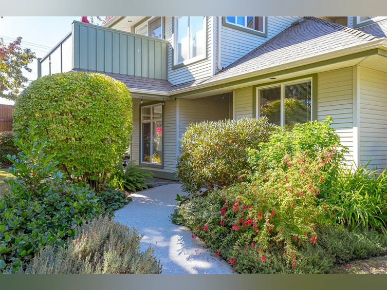 3-340 Young Street, Parksville, BC, V9P 1C5