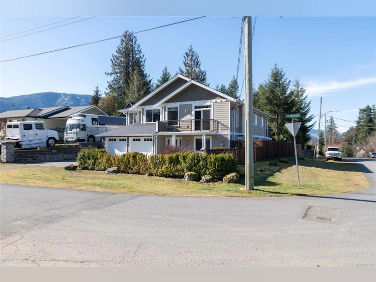 40 Somenos Street, Lake Cowichan, BC, V0R 2G0 - 45