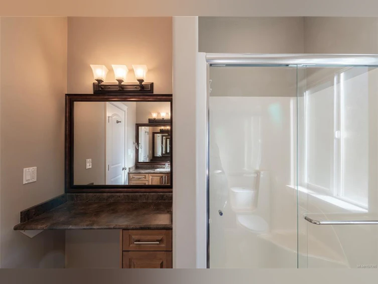 40 Somenos Street, Lake Cowichan, BC, V0R 2G0 - 33