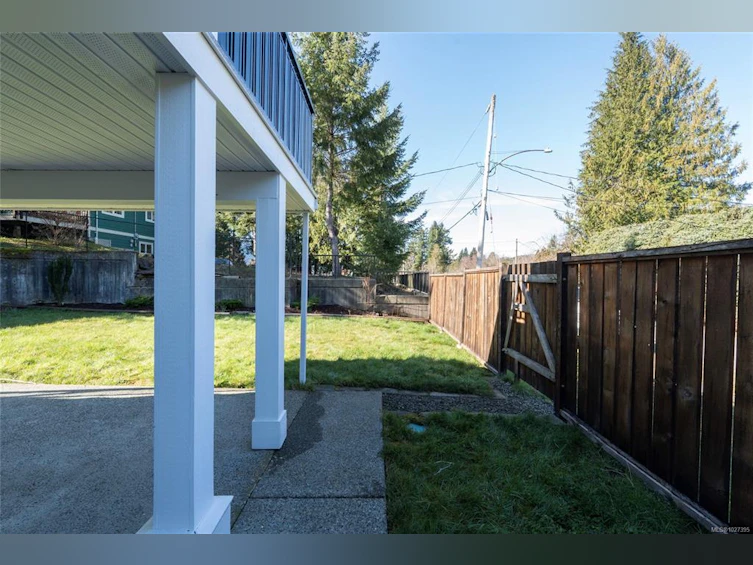 40 Somenos Street, Lake Cowichan, BC, V0R 2G0 - 47