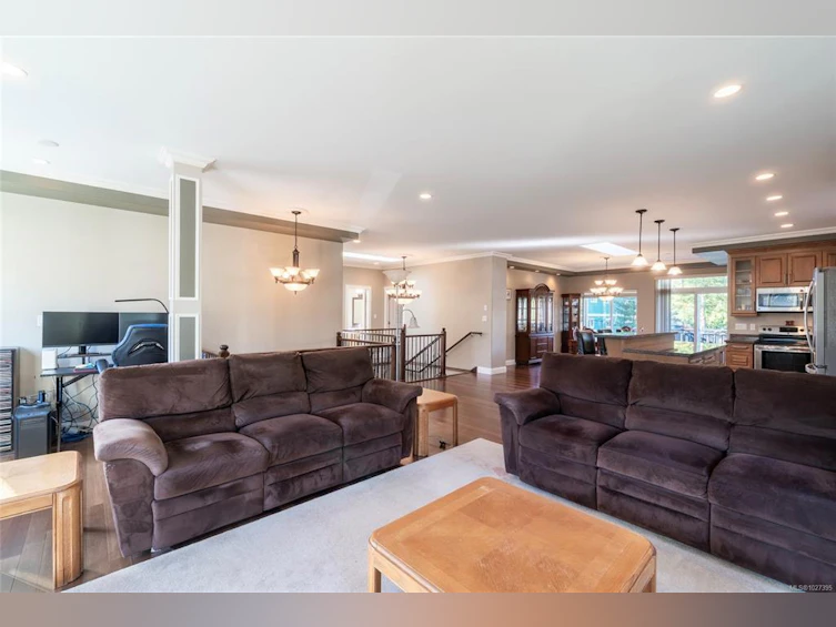 40 Somenos Street, Lake Cowichan, BC, V0R 2G0 - 23