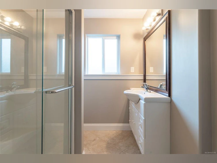 40 Somenos Street, Lake Cowichan, BC, V0R 2G0 - 39