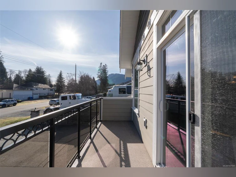 40 Somenos Street, Lake Cowichan, BC, V0R 2G0 - 27