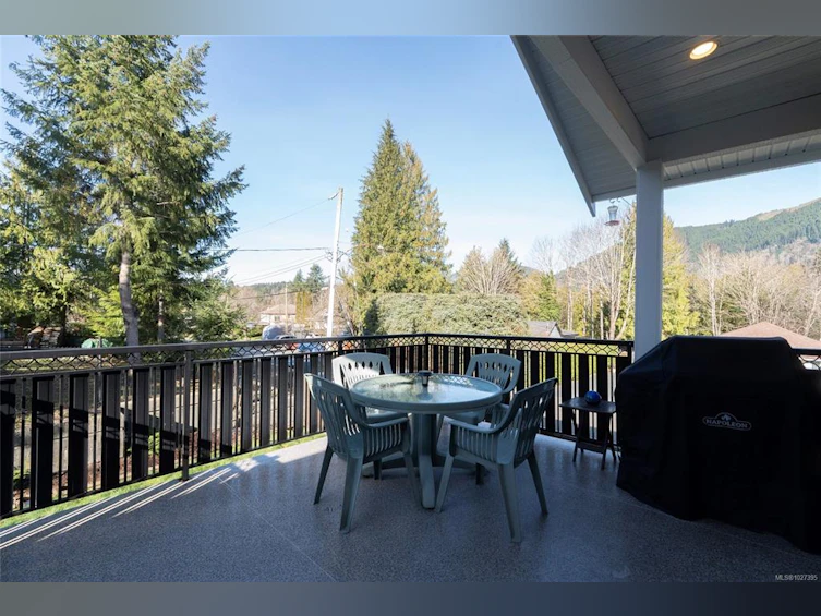 40 Somenos Street, Lake Cowichan, BC, V0R 2G0 - 21