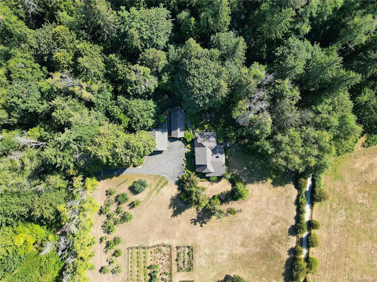 1695 Cultra Avenue, Central Saanich, BC, V8M 1T1 - 86