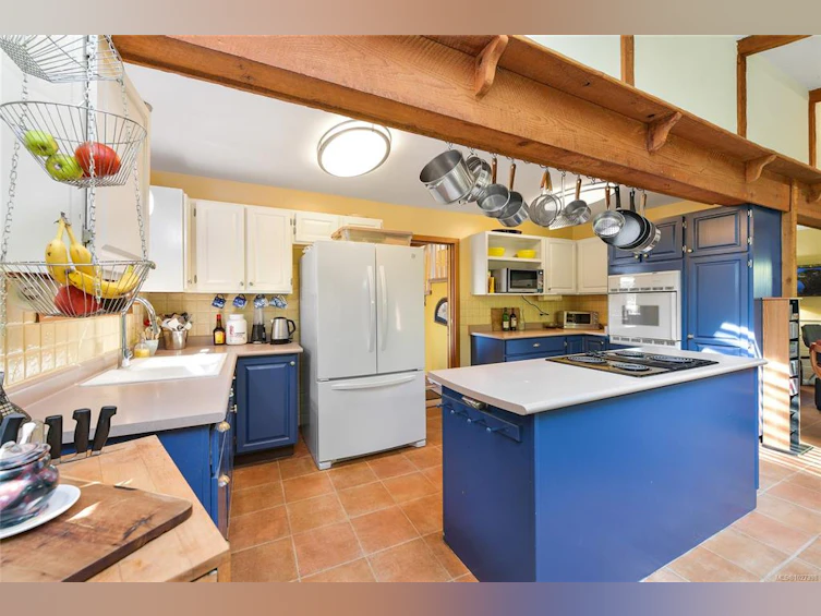 1695 Cultra Avenue, Central Saanich, BC, V8M 1T1 - 17