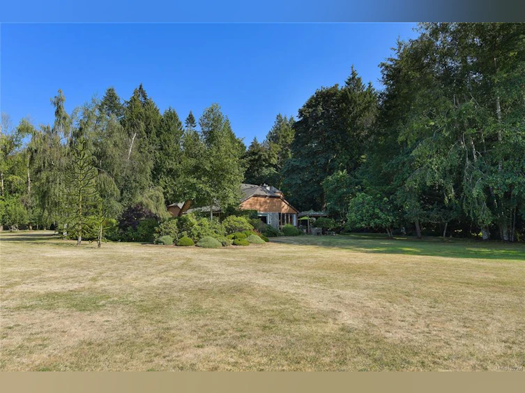 1695 Cultra Avenue, Central Saanich, BC, V8M 1T1 - 72
