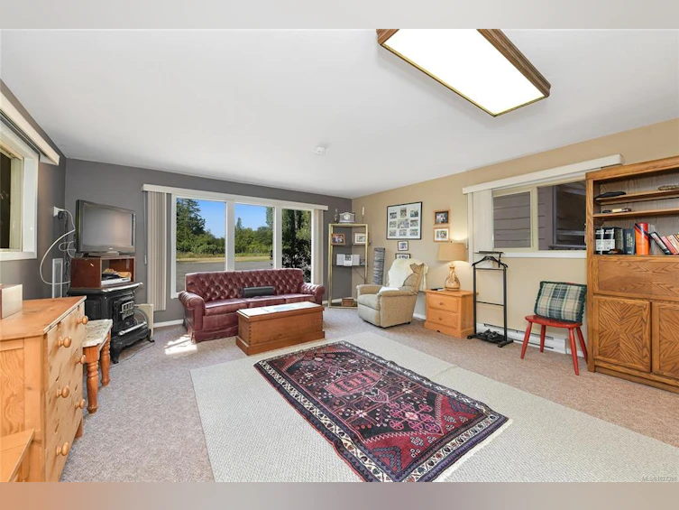 1695 Cultra Avenue, Central Saanich, BC, V8M 1T1 - 43