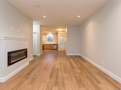 1206-3351 Luxton Road - 4