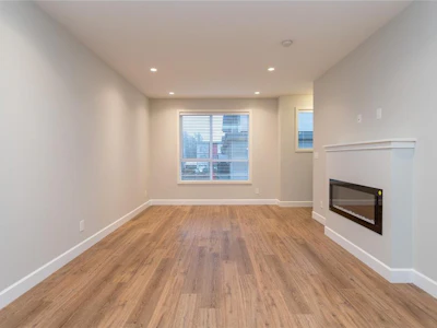 1206-3351 Luxton Road - 2