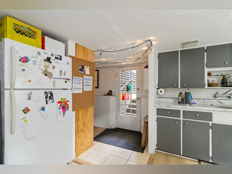 349 Vancouver Street, Victoria, BC, V8V 3T3 - 40