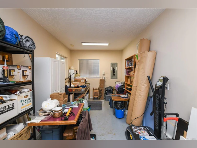 3916 Ronald Avenue, Courtenay, BC, V0R 2V0 - 30