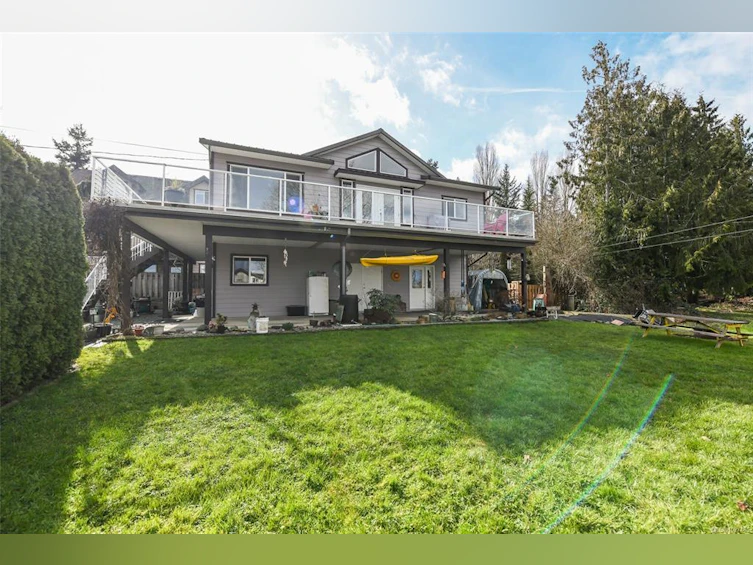 3916 Ronald Avenue, Courtenay, BC, V0R 2V0 - 5