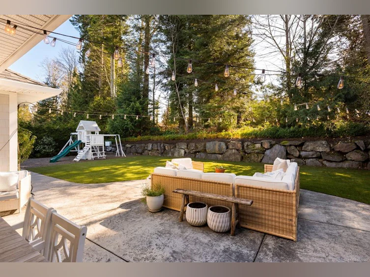 1701 Texada Terrace, North Saanich, BC, V8L 6B1 - 42