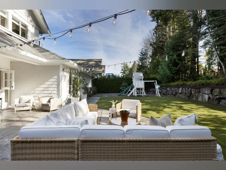 1701 Texada Terrace, North Saanich, BC, V8L 6B1 - 40