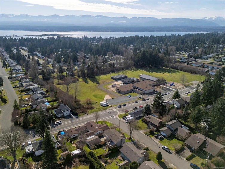 512 Brooklyn Place, Comox, BC, V9M 3G6 - 38