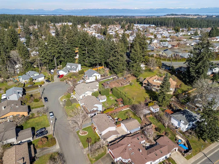 512 Brooklyn Place, Comox, BC, V9M 3G6 - 37
