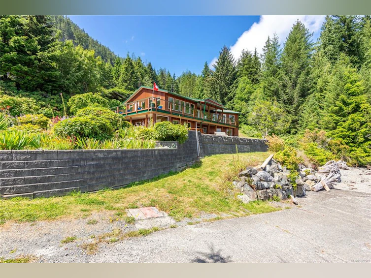 23 Sayward Road, Kelsey Bay/Sayward, BC, V0P 1R0 - 2