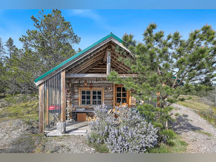 875 Gowlland Harbour Road, Quadra Island, BC, V0P 1N0 - 10