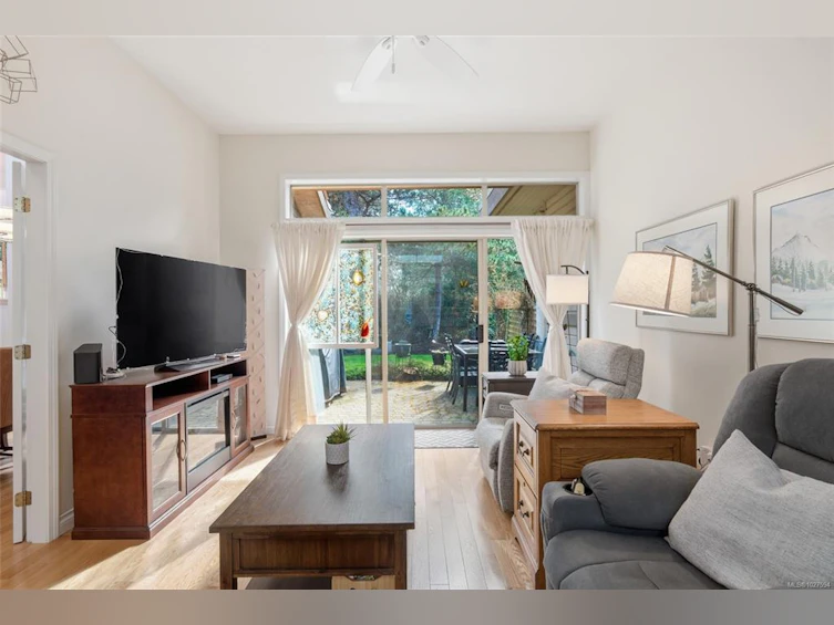 802 Lakes Boulevard, French Creek, BC, V9P 2P8 - 5