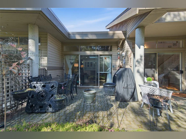 802 Lakes Boulevard, French Creek, BC, V9P 2P8 - 38