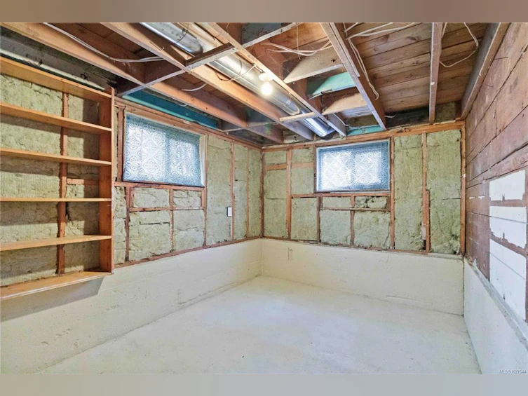 999 Darwin Avenue, Saanich, BC, V8X 2X8 - 12