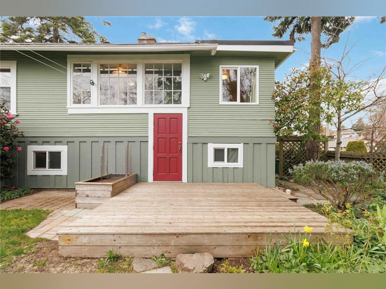 999 Darwin Avenue, Saanich, BC, V8X 2X8 - 13