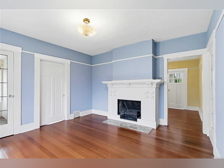 999 Darwin Avenue, Saanich, BC, V8X 2X8 - 5