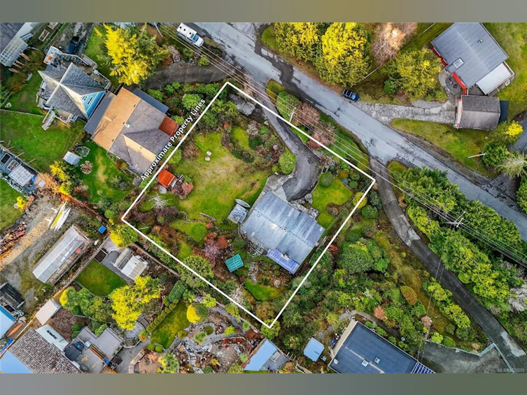 1148 & 1156 Helen Road, Ucluelet, BC, V0R 3A0 - 3