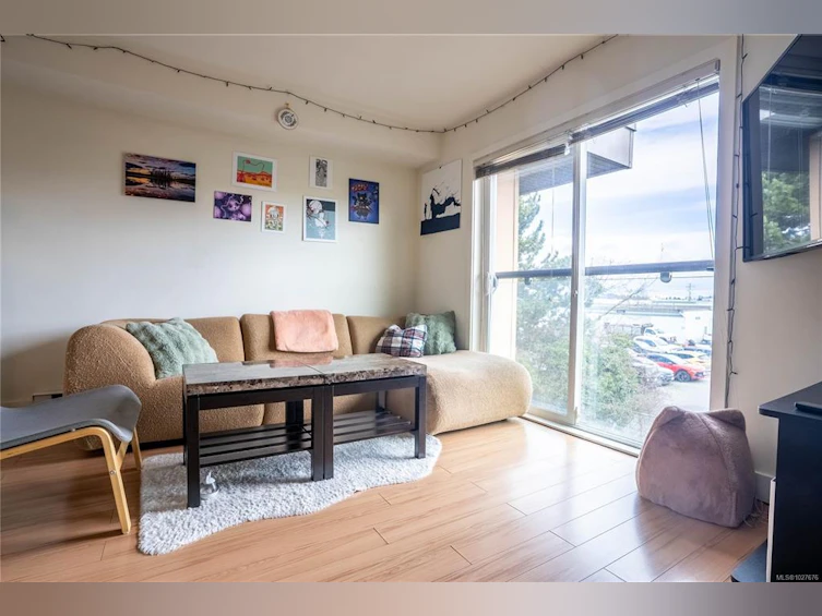 407-356 E Gorge Road, Victoria, BC, V8T 2W2 - 2