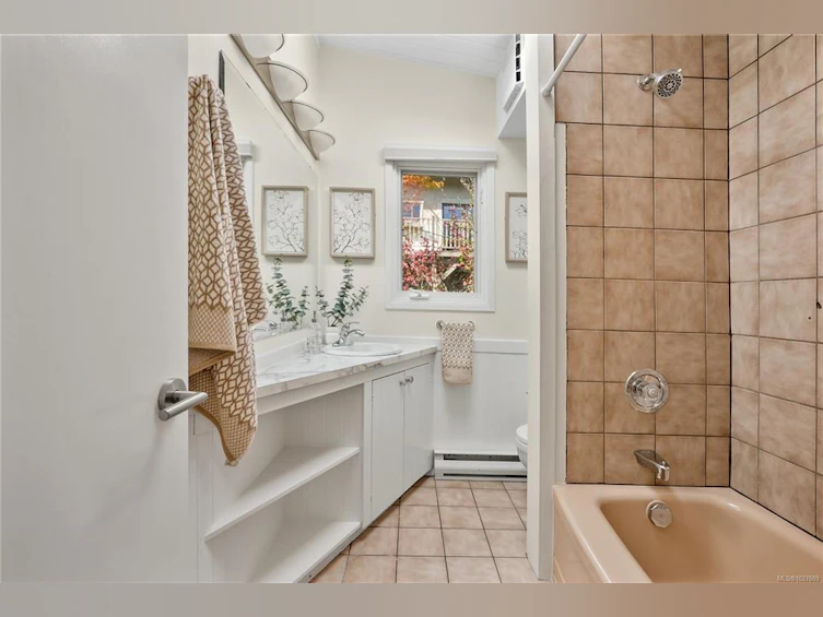 1262 Roslyn Road, Oak Bay, BC, V8S 4R6 - 26