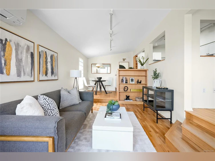 1262 Roslyn Road, Oak Bay, BC, V8S 4R6 - 15