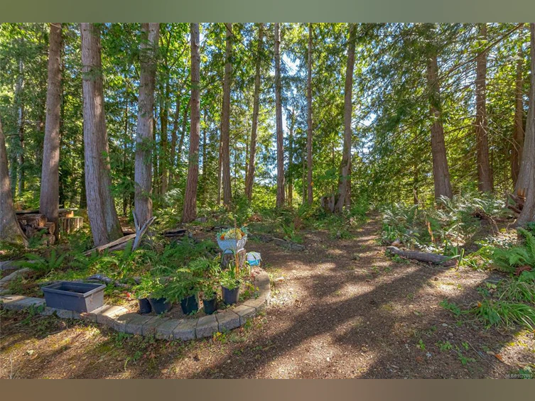 3888 Creekside Drive, Bowser/Deep Bay, BC, V0R 1G0 - 60