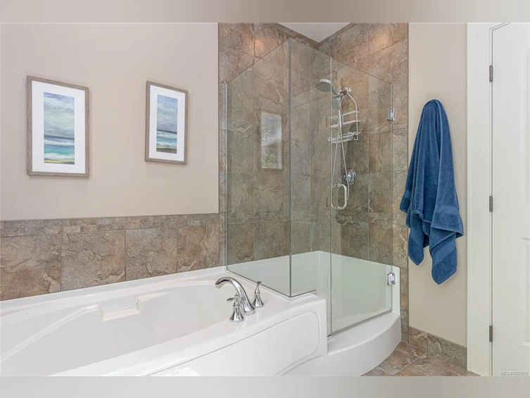 3888 Creekside Drive, Bowser/Deep Bay, BC, V0R 1G0 - 37